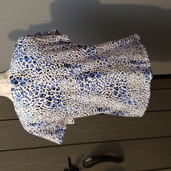 Kim Roger's Lady's Petite Crewneck Shortsleeved Tee Animal Print ♥ - Picture 4 of 6